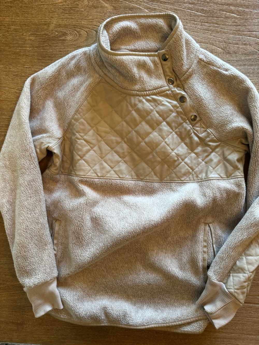 Abercrombie & Fitch Cream Quilted Fleece Snap Pullover